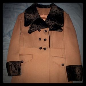 Vintage women's trench coat
